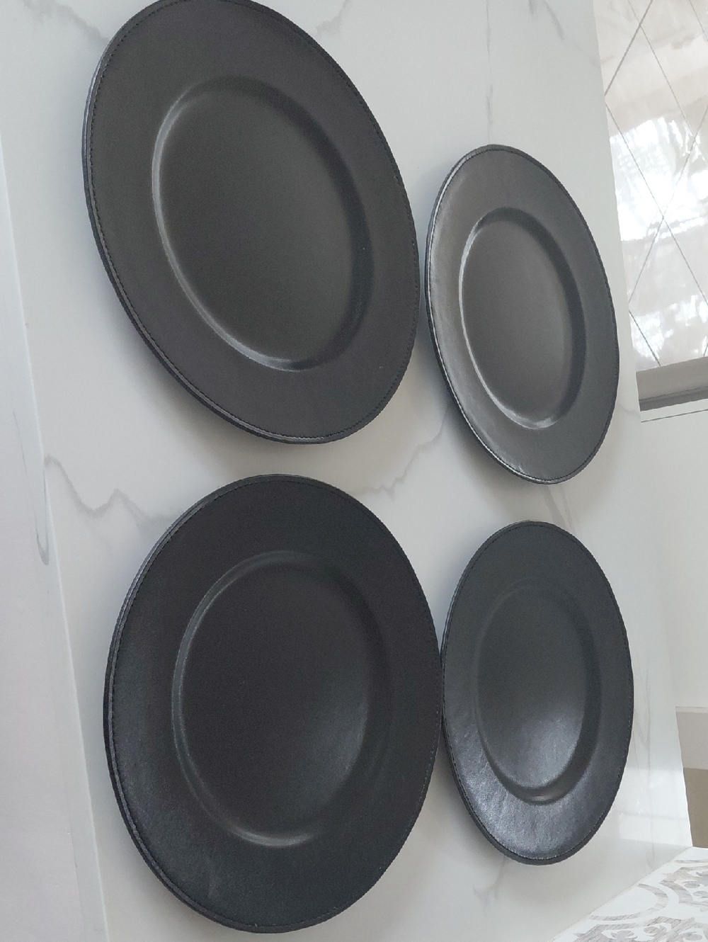 Black Decorative Charger Plate Set - 4-Pack